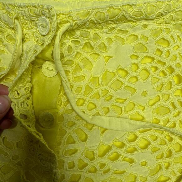 Temptation Positano Eyelet Lace Shorts Drawstring in Yellow Size Medium - Picture 4 of 9